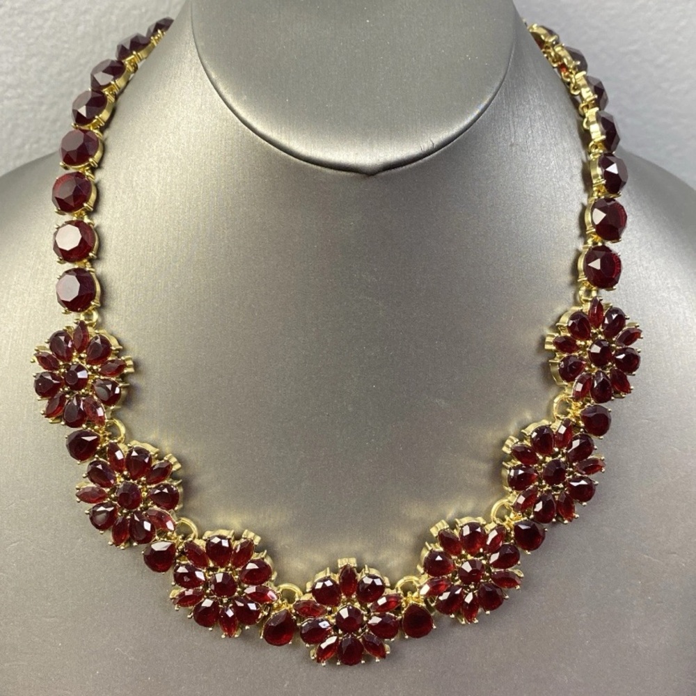 Talbots Necklace Flower Poinsettia Daisy Goldtone Red Acrylic Faux Garnet 18"+